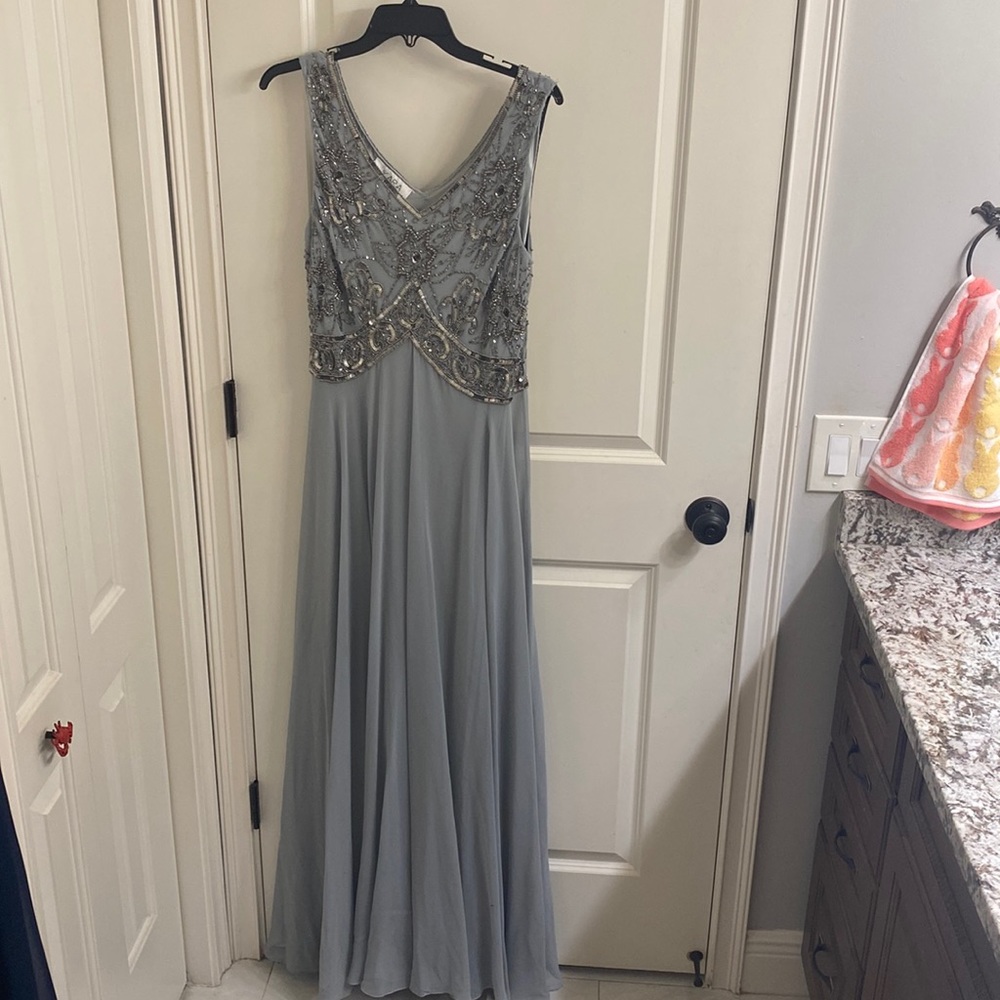 J kara  silver beaded evening dress